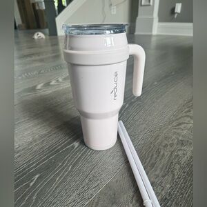 Reduce Tumbler in Light Pink 40oz